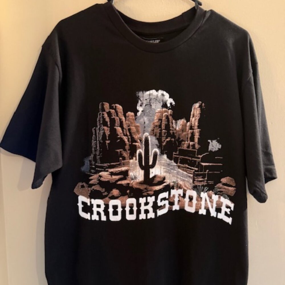 NWT CROOKS & CASTLES MENS T-SHIRT - (WHERE ALL THE OUTLAWS MEET) - Large